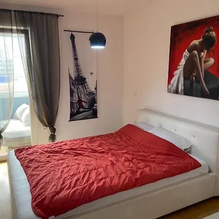 White-red In Apartment *